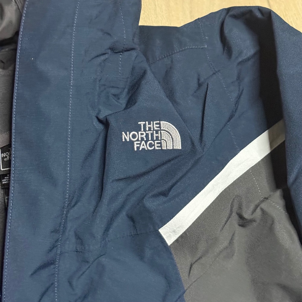 The North Face HyVent Jacket Boys XL 18/20 Blue Grey Hooded Fleece Lined TB5M - Picture 2 of 14